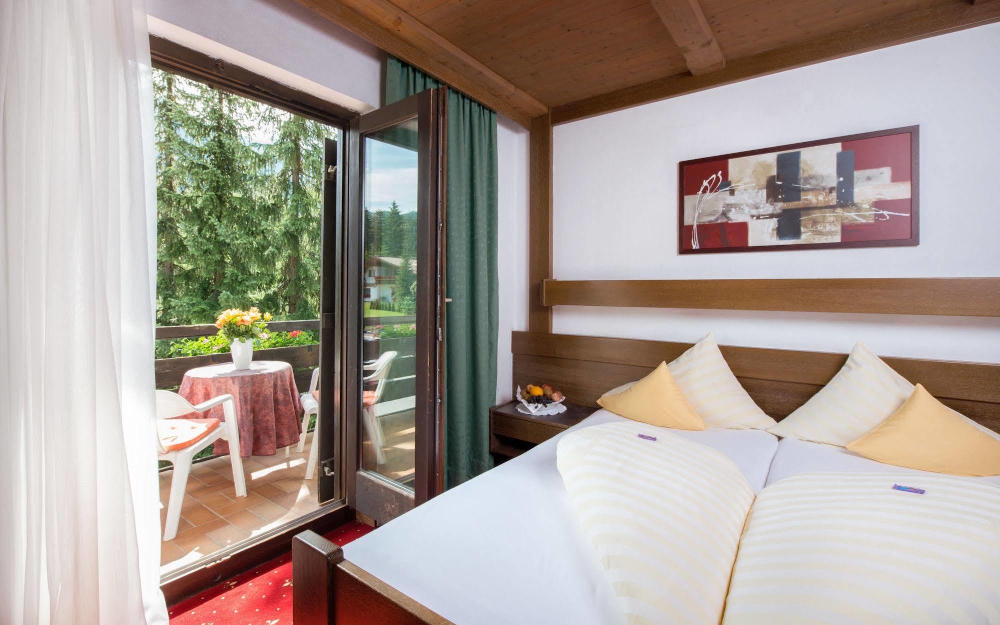 Haus Stefanie - Adults Only Seefeld no Tirol Exterior foto
