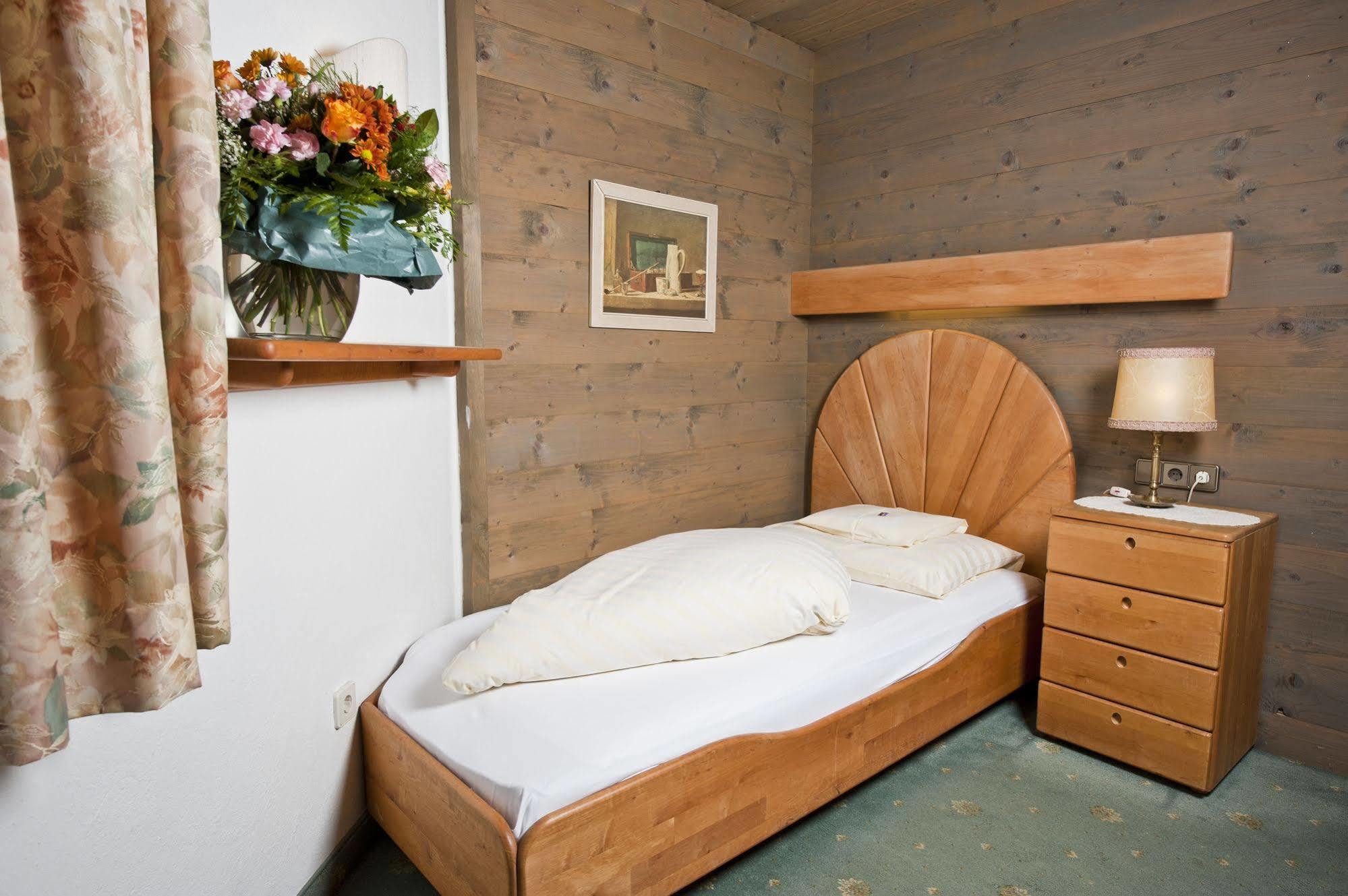 Haus Stefanie - Adults Only Seefeld no Tirol Exterior foto